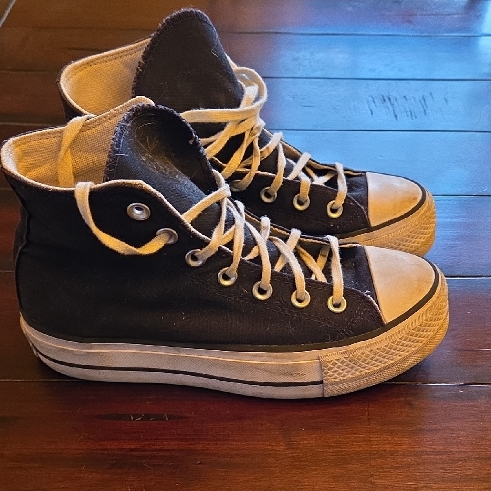 Converses Black and White High-Top Sneakers - Picture 2 of 4